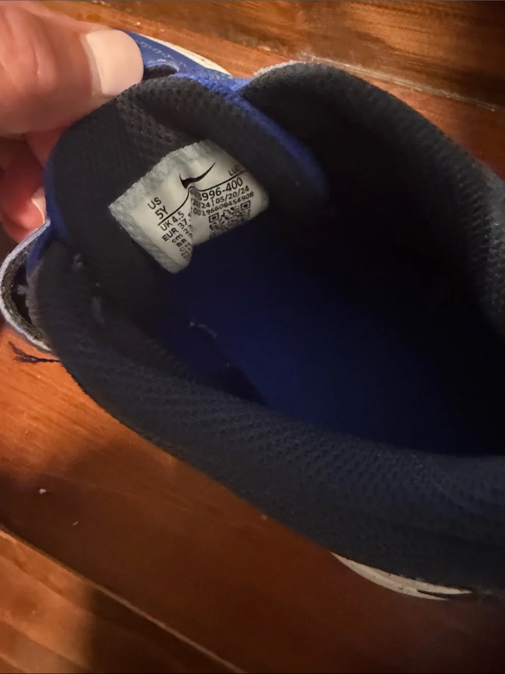 Nike Kids Royal Blue Hook-and-Loop Sneakers Size 5Y Worn only a handful of times